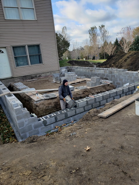 Monyok Construction Services